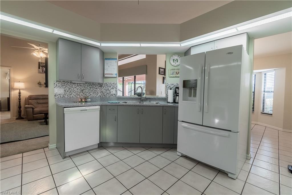 ISLANDS AT THREE OAKS - Residential