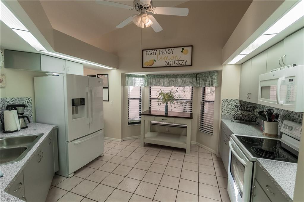 ISLANDS AT THREE OAKS - Residential