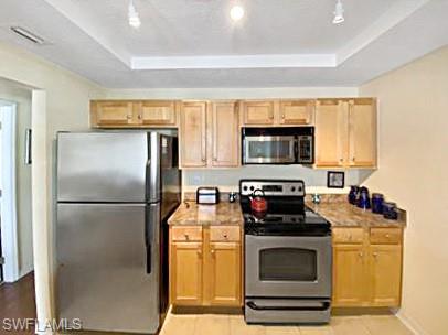 PALMS AT WATERS EDGE - Residential