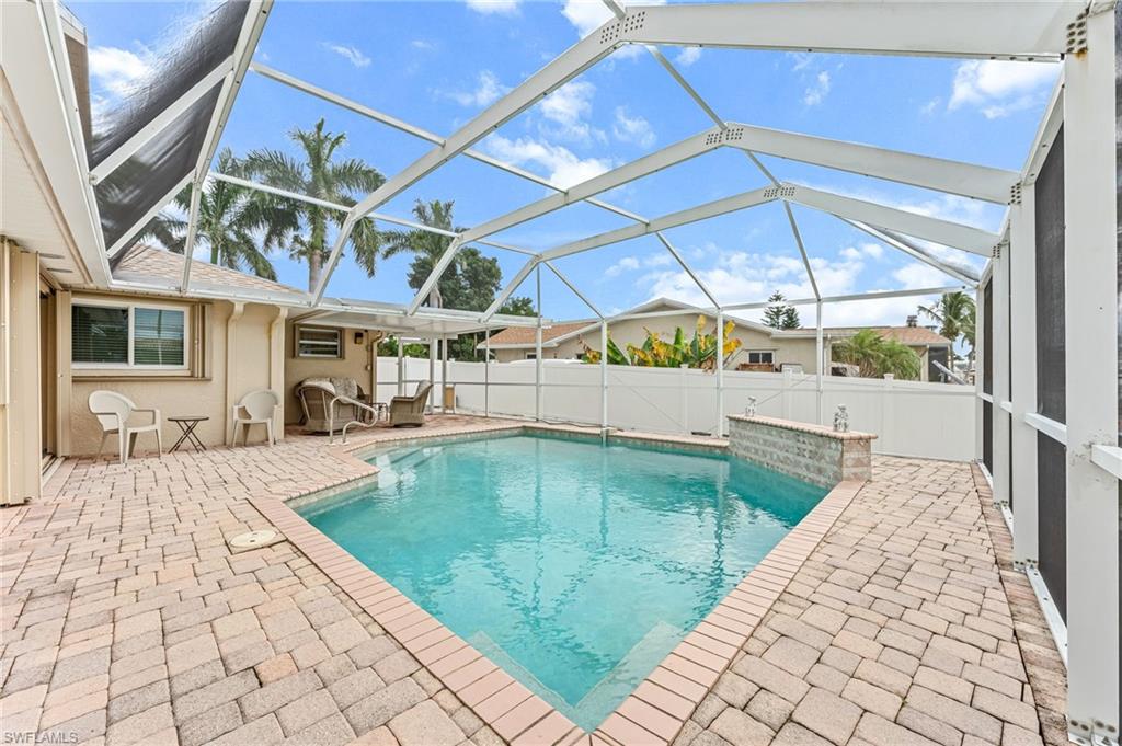 YACHT CLUB COLONY - Residential