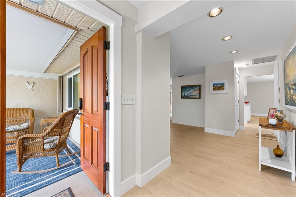 YACHT CLUB COLONY - Residential