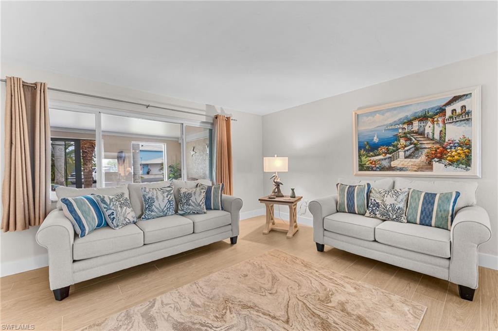 YACHT CLUB COLONY - Residential