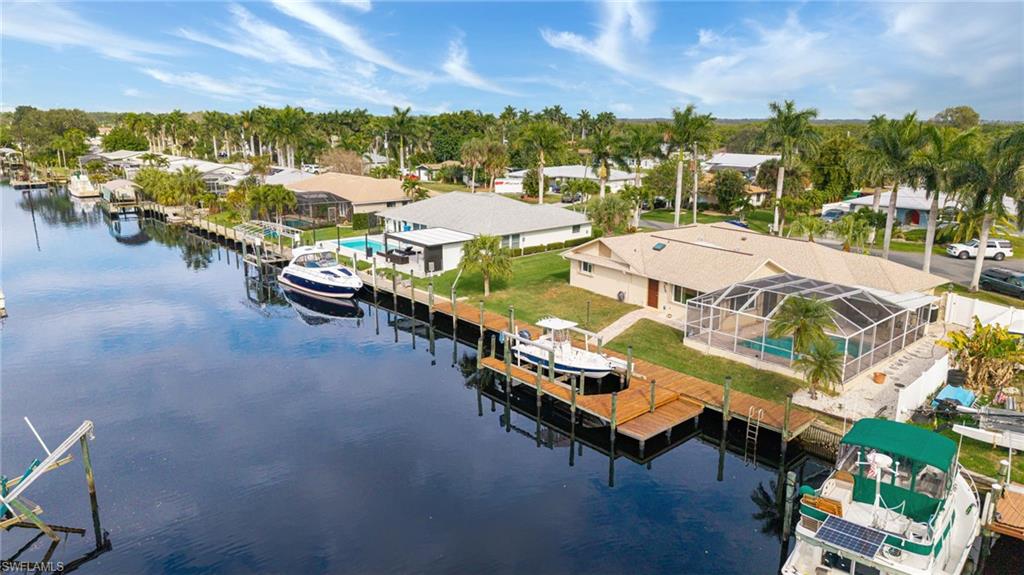 YACHT CLUB COLONY - Residential