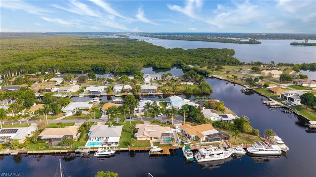 YACHT CLUB COLONY - Residential