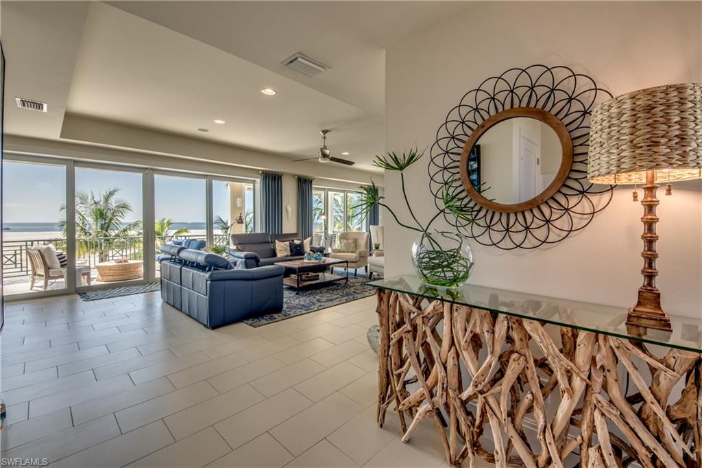 LAGUNA SHORES - Residential