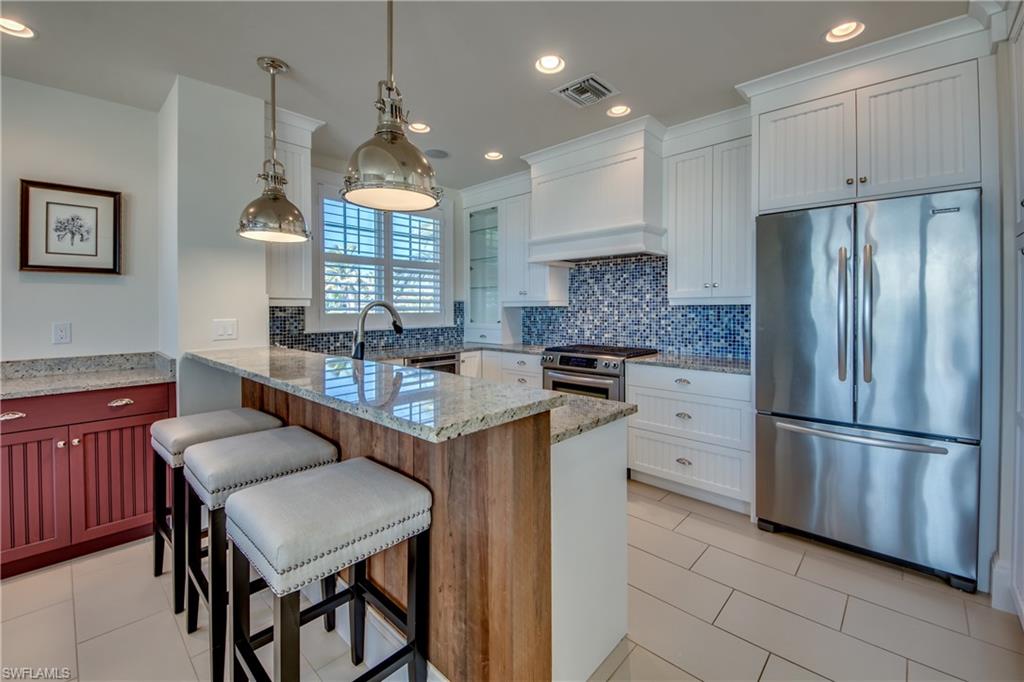 LAGUNA SHORES - Residential