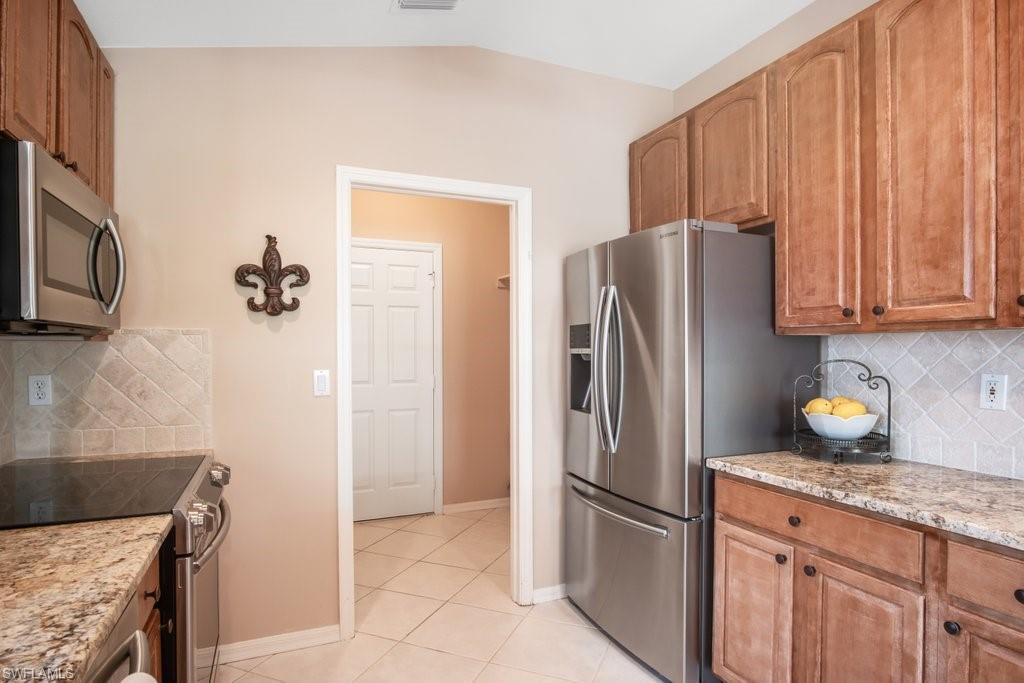 THE SHORES - Residential