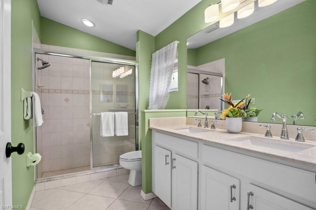 THE SHORES - Residential