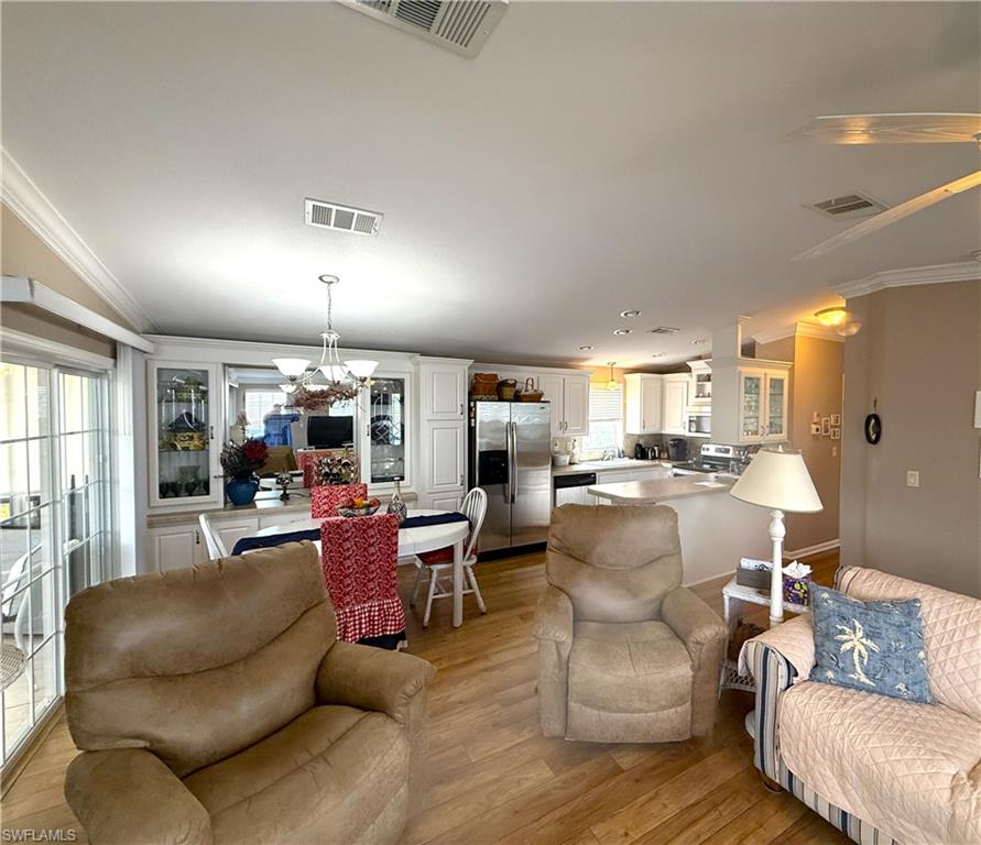 SILVER LAKES - Residential