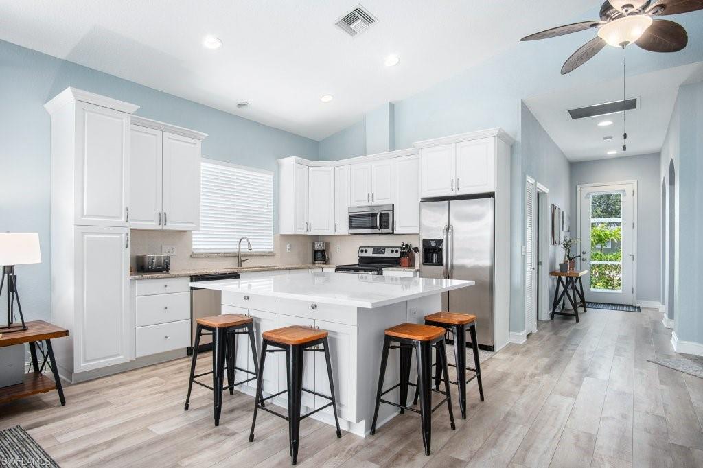 NAPLES PARK - Residential