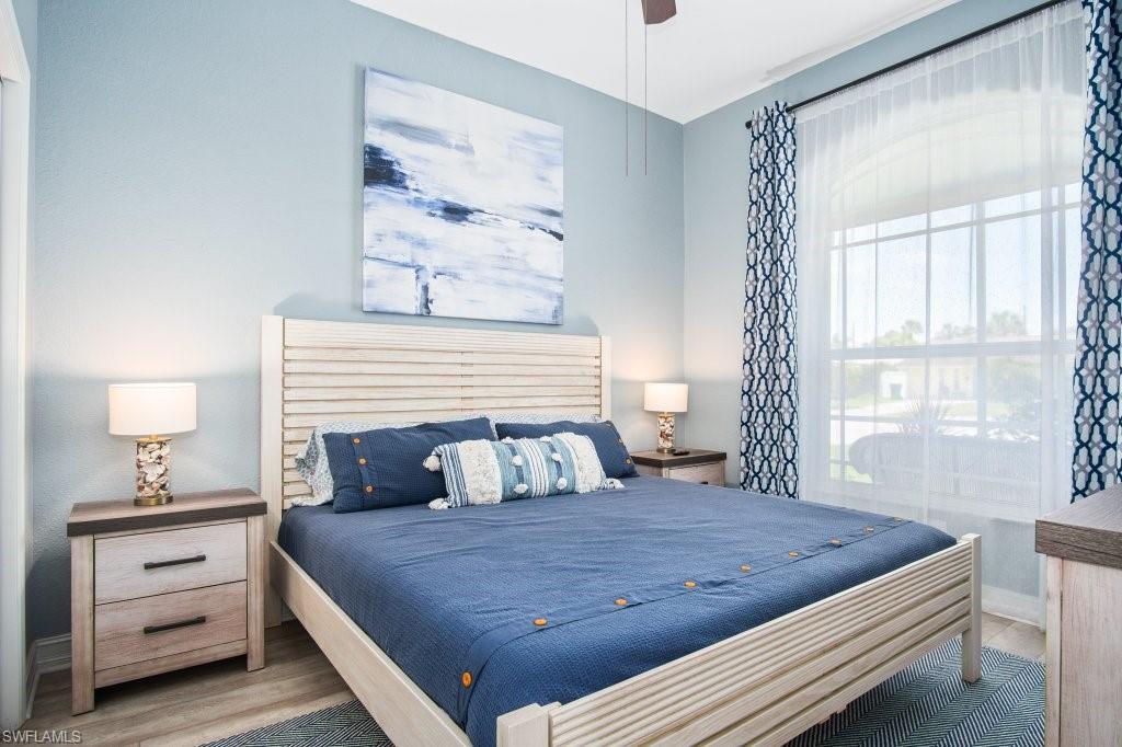 NAPLES PARK - Residential