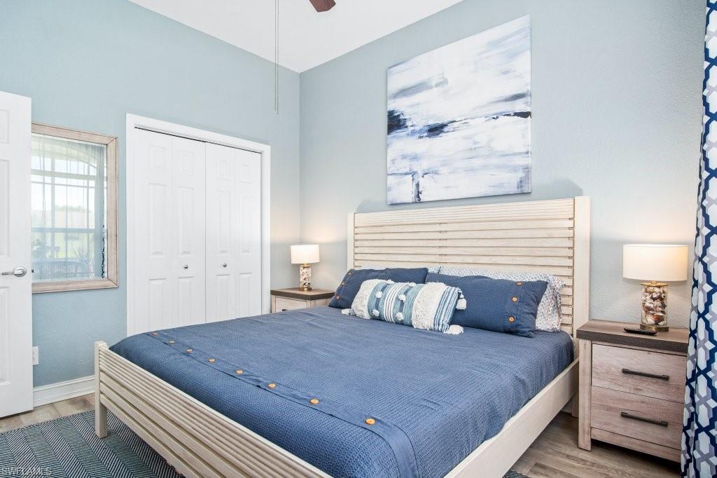 NAPLES PARK - Residential