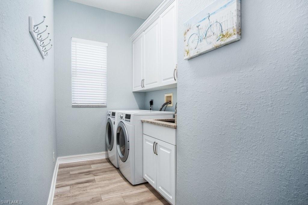 NAPLES PARK - Residential