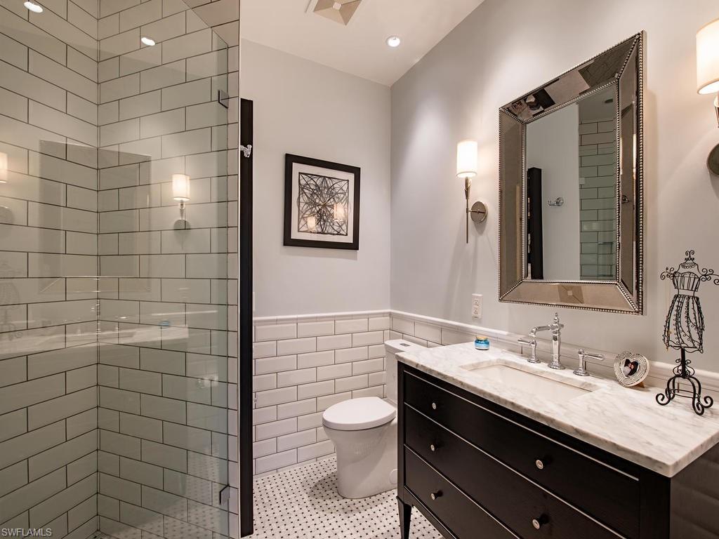 AQUALANE SHORES - Residential