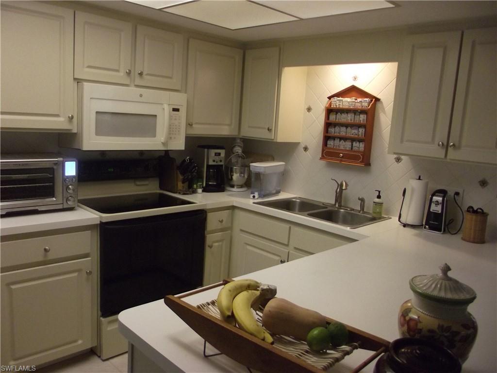 RIVERWOODS OF BONITA CONDOMINIUM - Residential