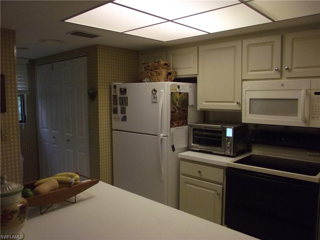 RIVERWOODS OF BONITA CONDOMINIUM - Residential