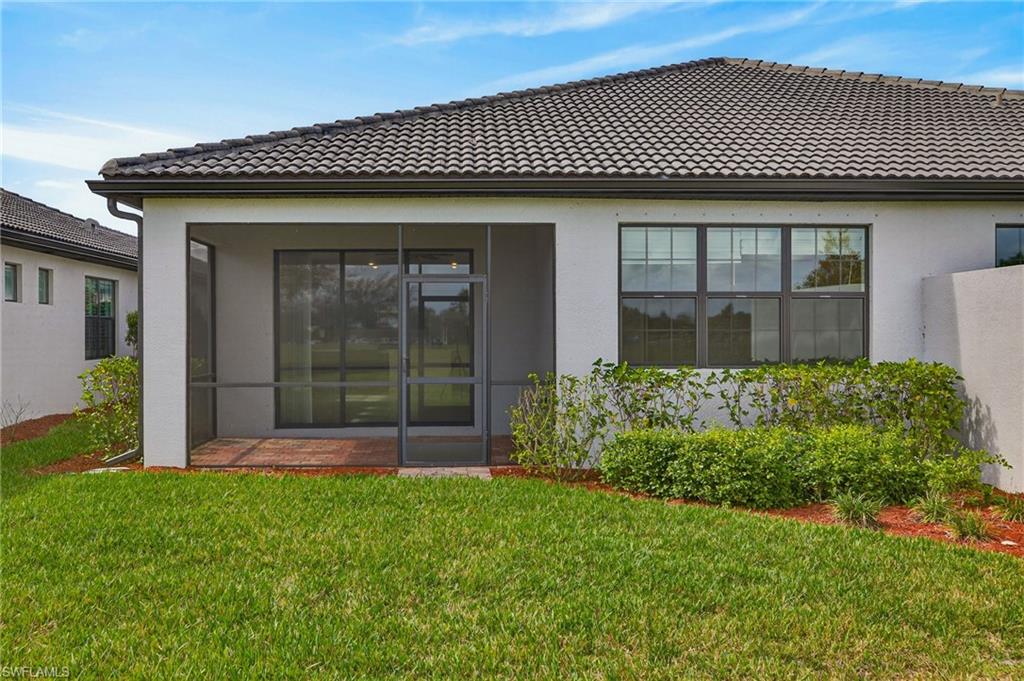 COUNTRY CLUB - Residential