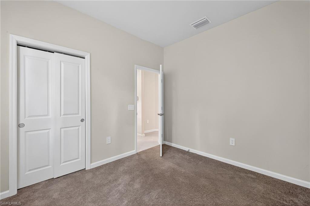 COUNTRY CLUB - Residential