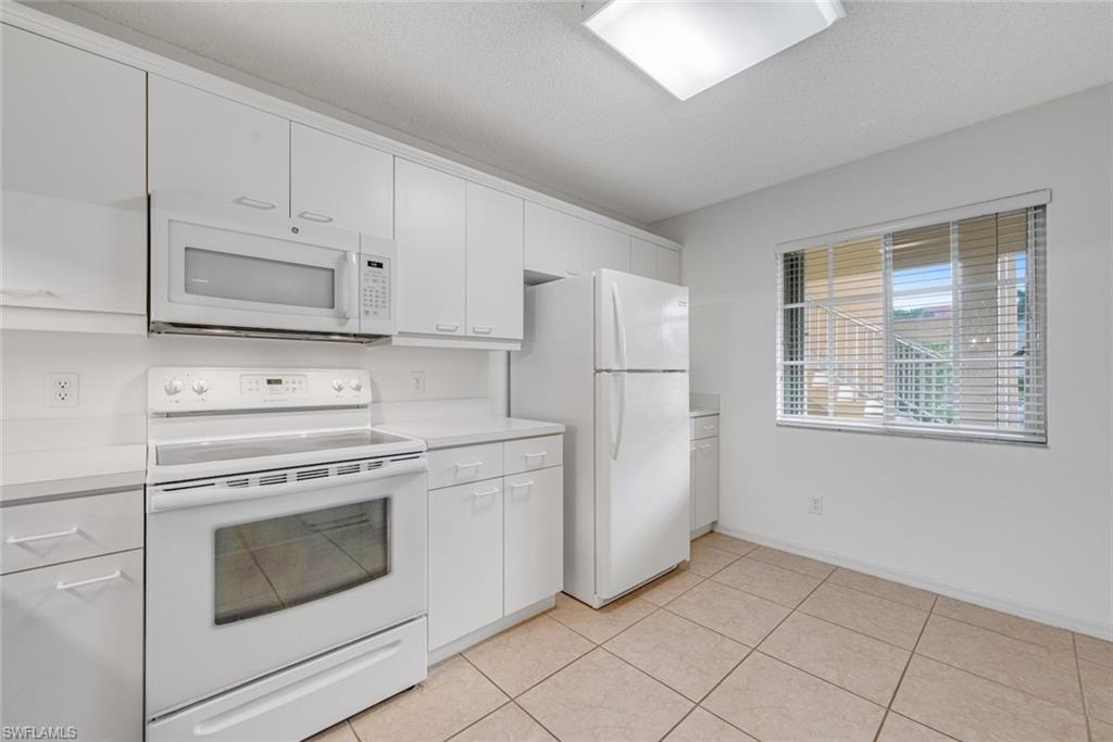 VILLAGES AT EMERALD LAKES - Residential