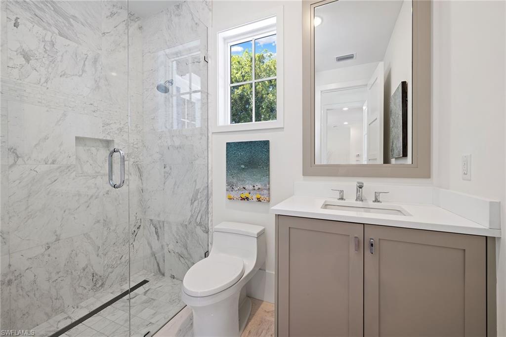 RIDGE LAKE - Residential