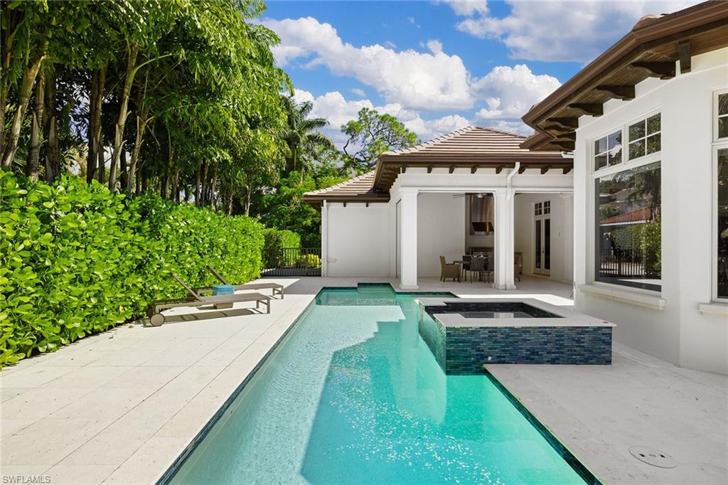 RIDGE LAKE - Residential