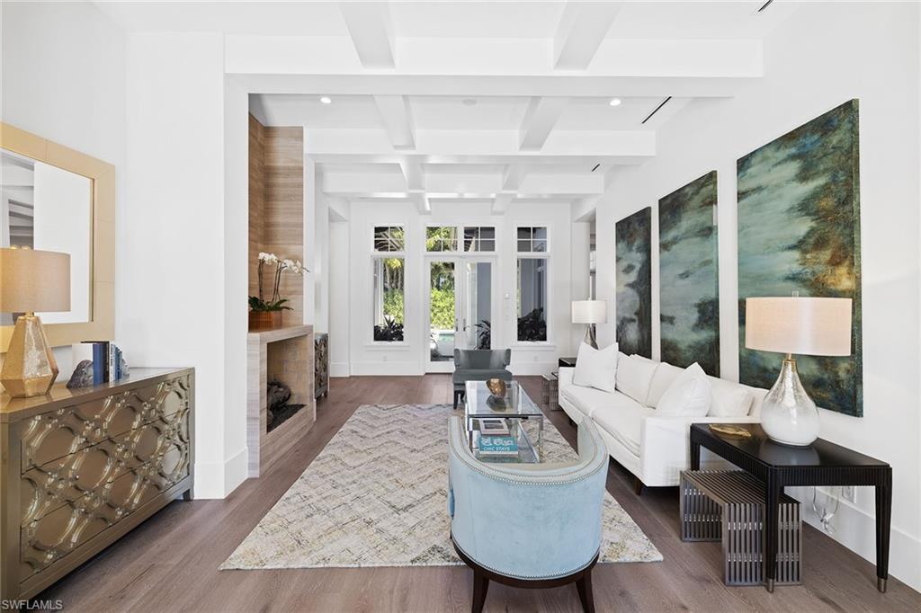 RIDGE LAKE - Residential