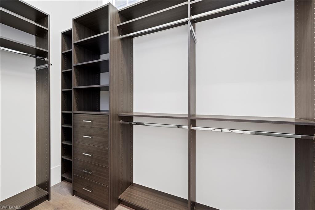 RIDGE LAKE - Residential