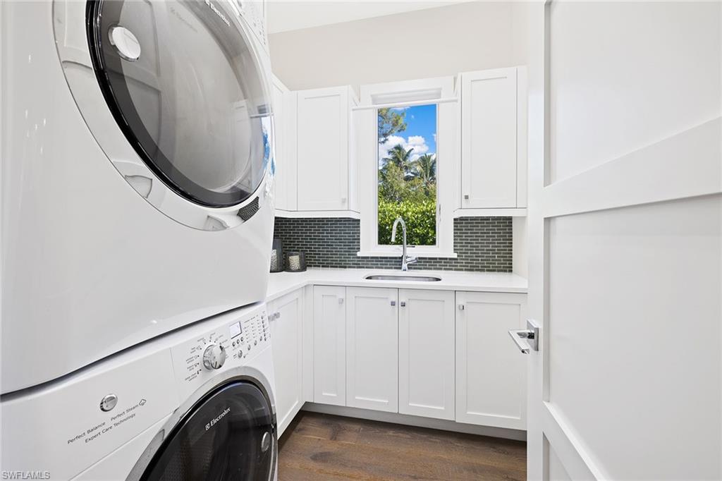 RIDGE LAKE - Residential