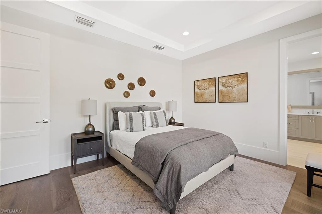 RIDGE LAKE - Residential