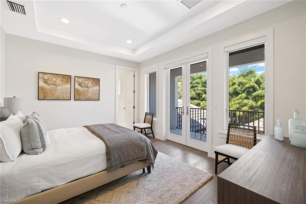 RIDGE LAKE - Residential