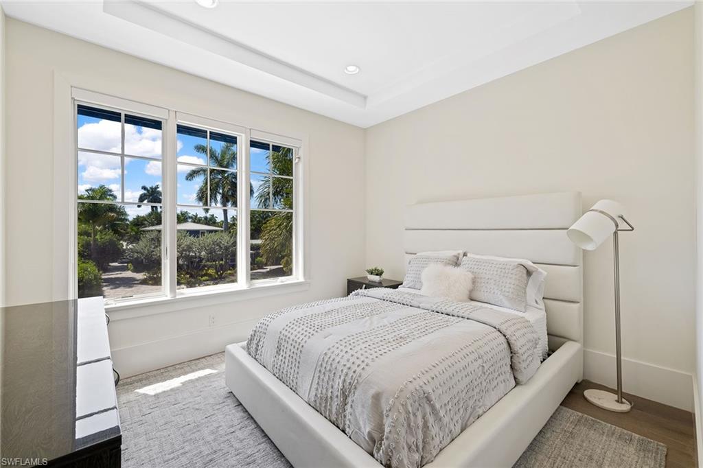 RIDGE LAKE - Residential