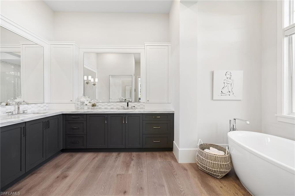 RIDGE LAKE - Residential