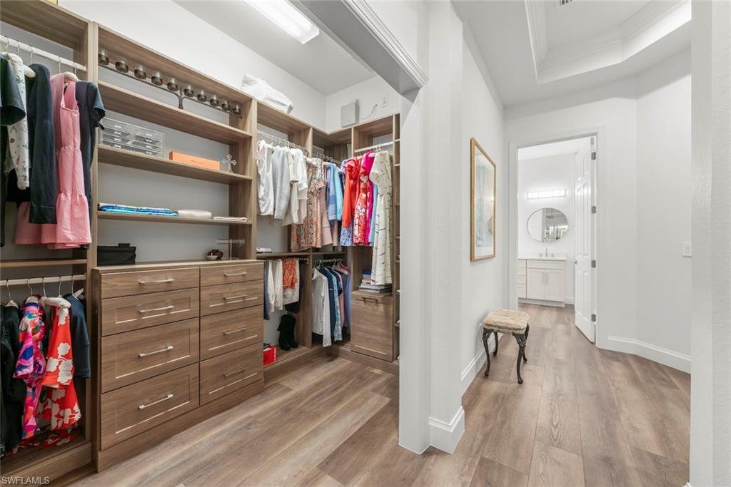HOLLYBROOK - Residential