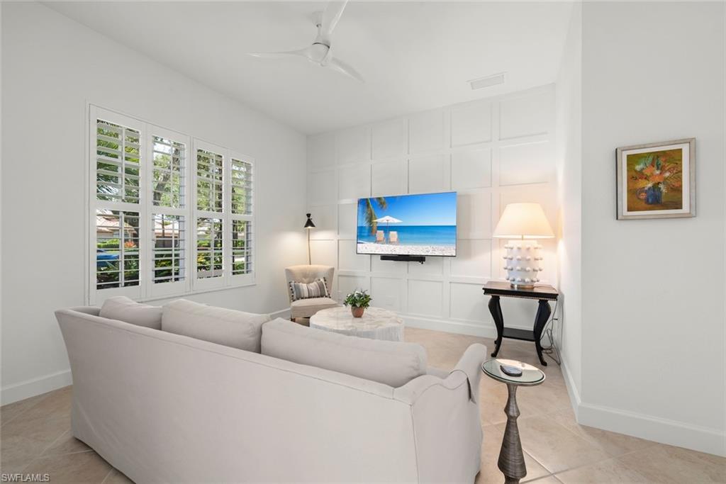 HOLLYBROOK - Residential