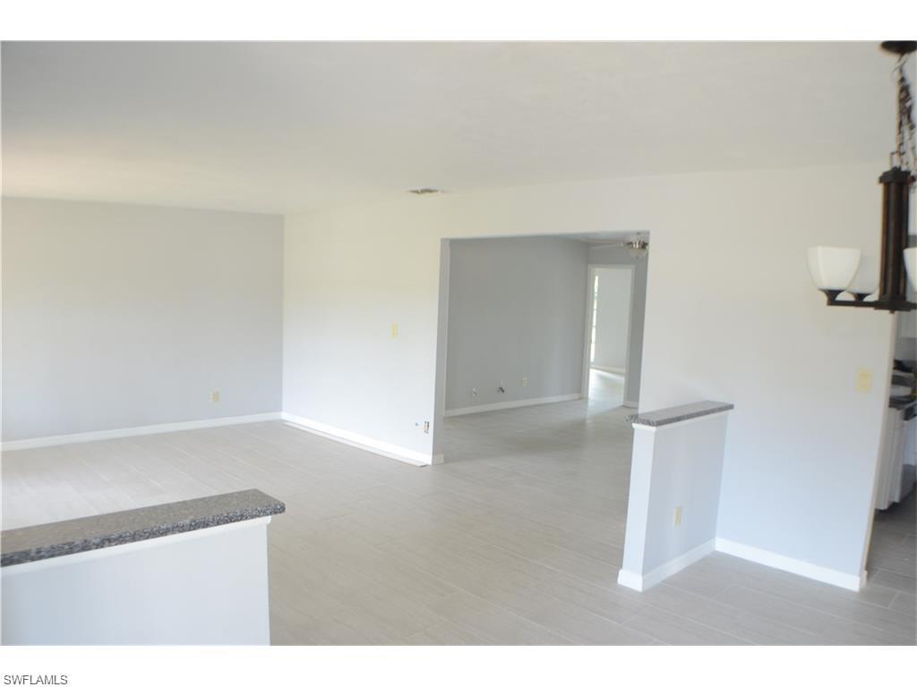 WILLOW LAKE - Residential