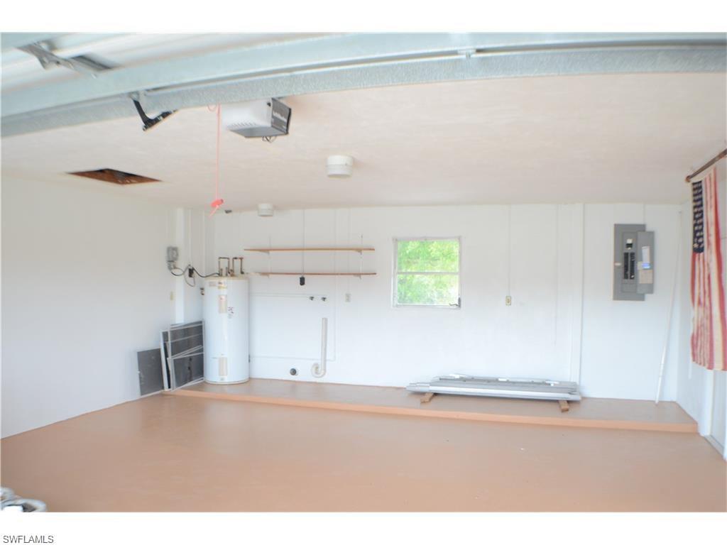 WILLOW LAKE - Residential