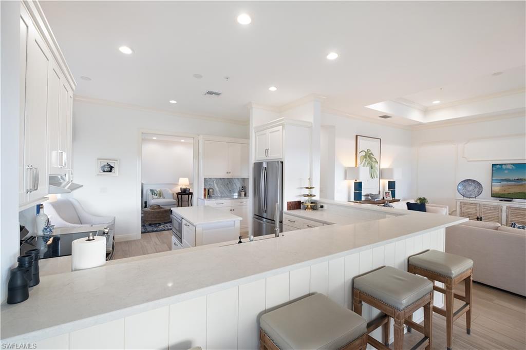 VISTA POINTE - Residential