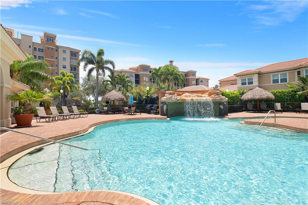 VISTA POINTE - Residential