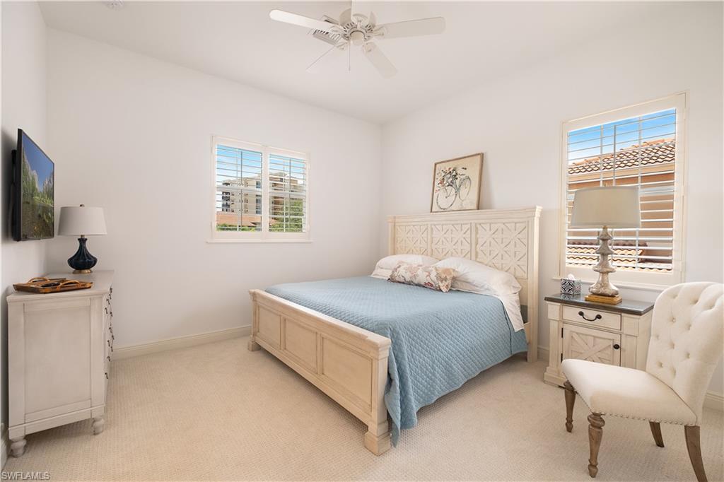 VISTA POINTE - Residential