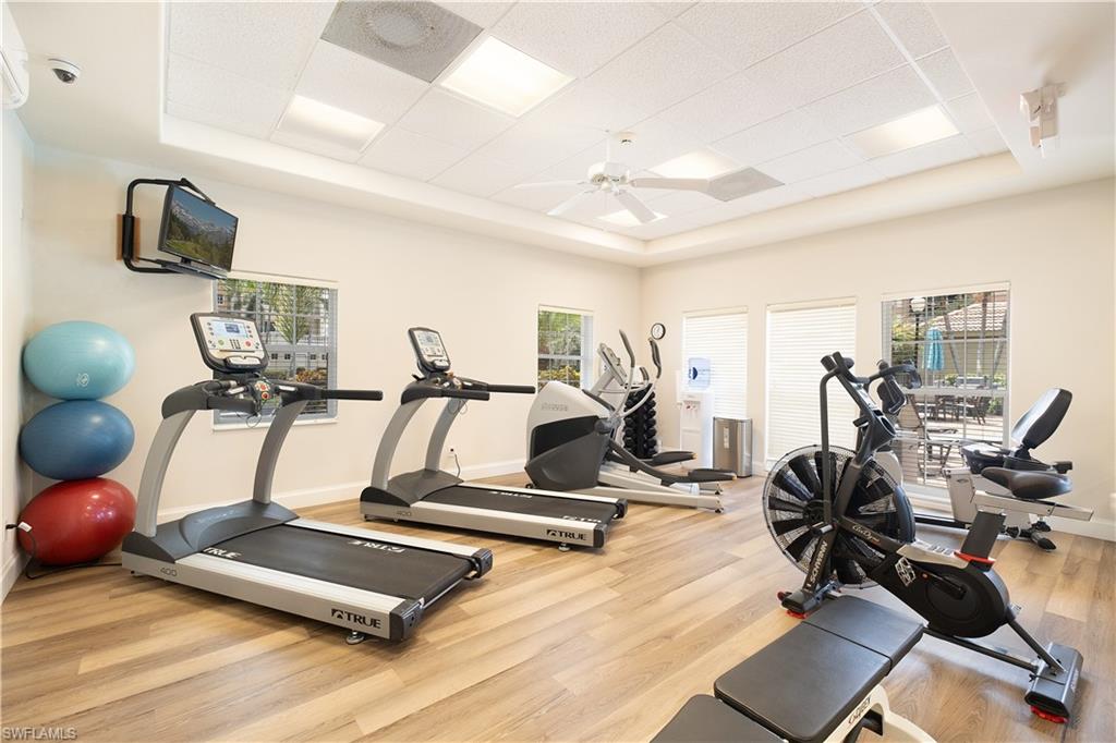 VISTA POINTE - Residential