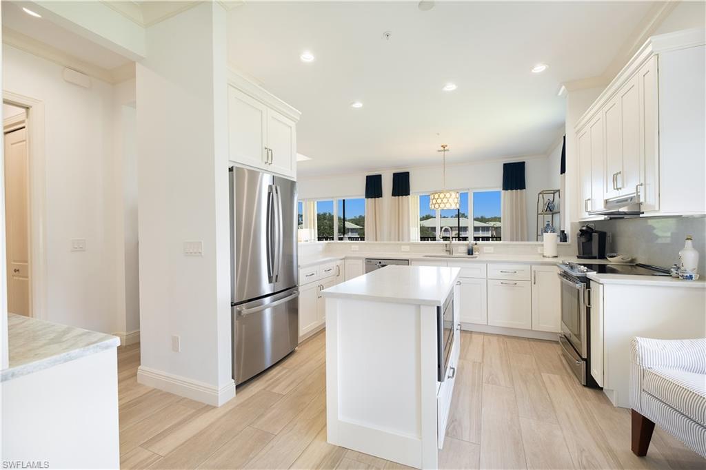 VISTA POINTE - Residential