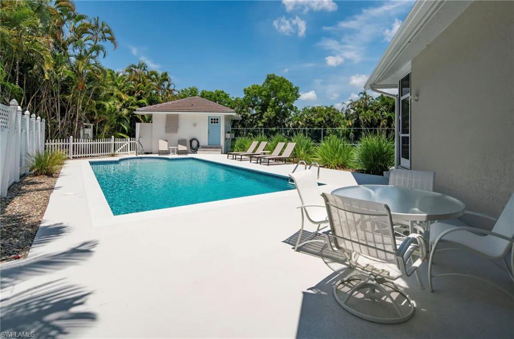 MARCO ISLAND - Residential