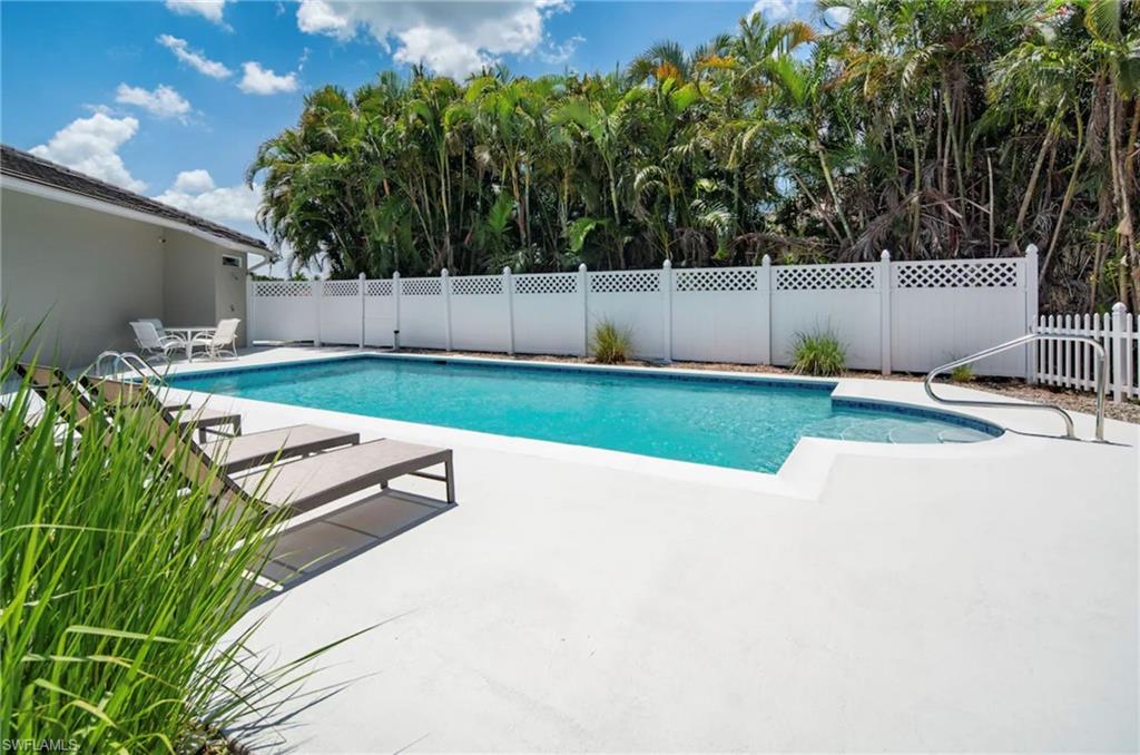 MARCO ISLAND - Residential