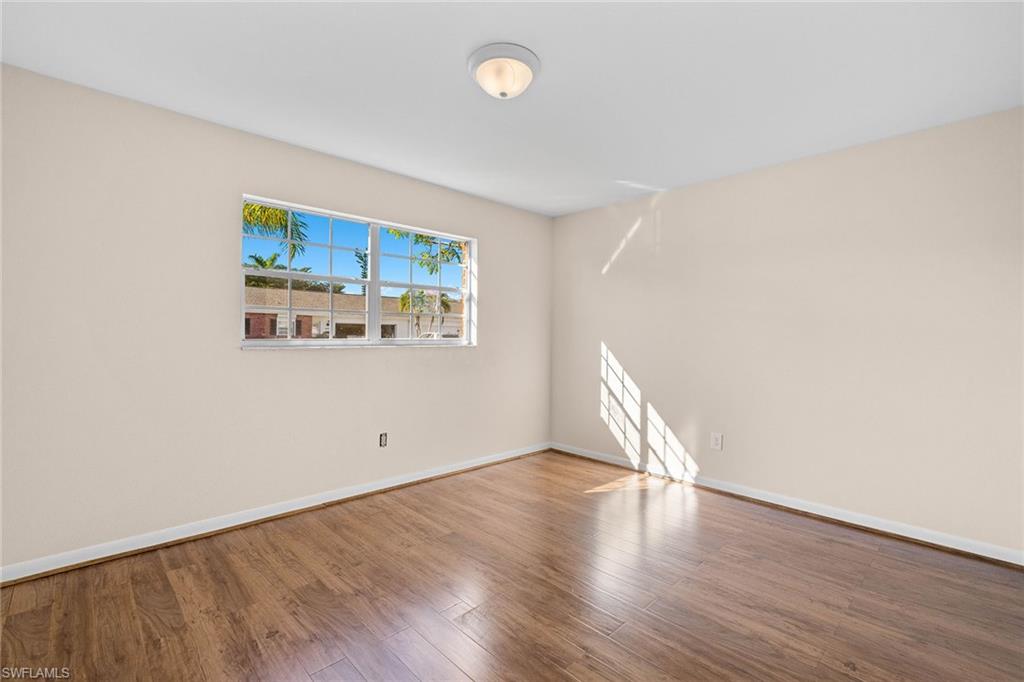 MYERLEE CIRCLE CONDO - Residential