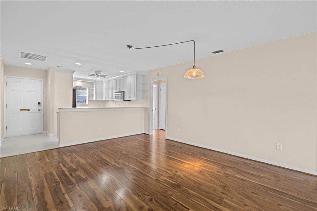 MYERLEE CIRCLE CONDO - Residential