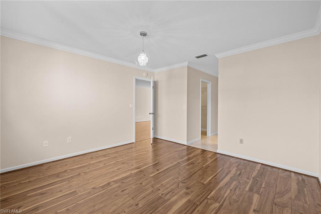 MYERLEE CIRCLE CONDO - Residential