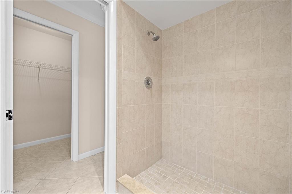 MYERLEE CIRCLE CONDO - Residential