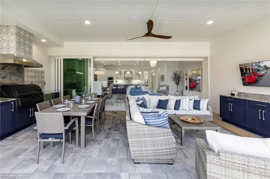 Naples, Florida 34112, United States, 4 Bedrooms Bedrooms, ,4 BathroomsBathrooms,Residential,Active,164776