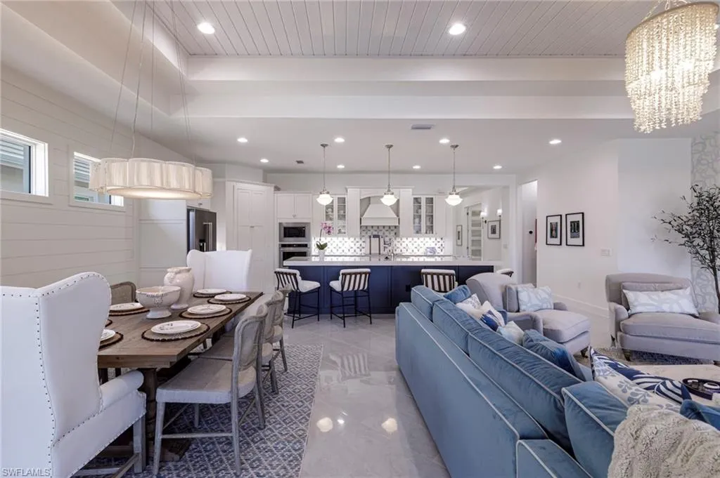 Naples, Florida 34112, United States, 4 Bedrooms Bedrooms, ,4 BathroomsBathrooms,Residential,Active,164776