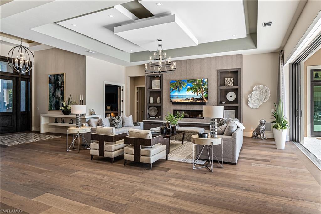 PINE RIDGE - Residential